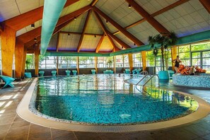 Innenpool, beheizter Pool