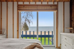 4 makuuhuonetta, silitysrauta/-lauta, vauvan matkasänky, ilmainen Wi-Fi