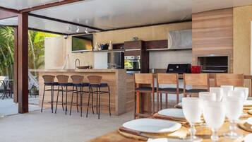 Kawasan BBQ/berkelah