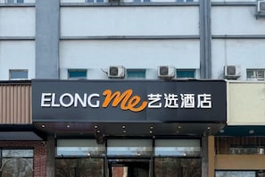未分類圖片，第 2 張 (共 16 張)，按鈕