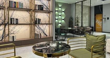 Elong ME Hotel (Shijiazhuang Railway Station Xinshizhong Road)