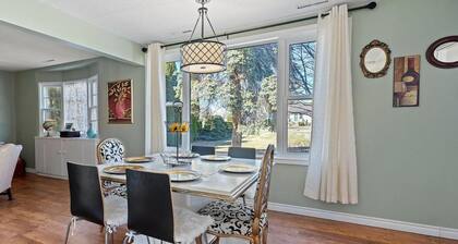 Vintage Wine Time in the heart of wine country!