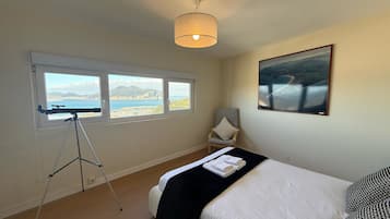 3 bedrooms, iron/ironing board, WiFi