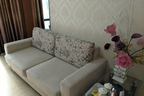Unclassified image, 2 of 21, button - Wangpuda Hostel (Shanghai)