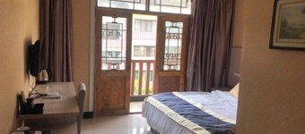 Shizhu Saiqike Hotel