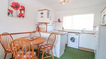 Fridge, microwave, toaster, cookware/dishes/utensils