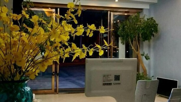 Imej tidak diklasifikasikan, 1 daripada 42, butang