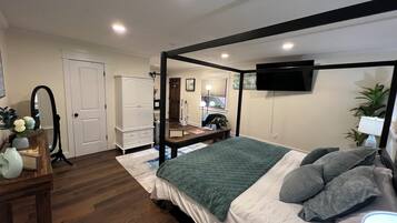 1 bedroom, free WiFi, bed sheets