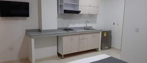 1 slaapkamer, een strijkplank/strijkijzer, wifi, beddengoed