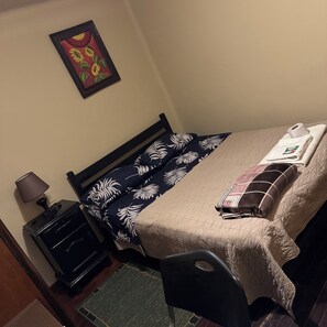 1 slaapkamer, een bureau, een strijkplank/strijkijzer, gratis wifi