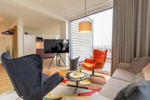 TV, books, stereo