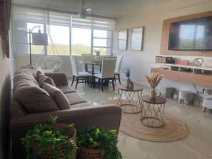 Smart TV - Piece of Heaven (Fajardo)