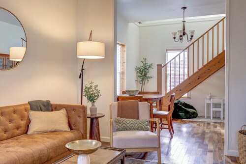 Beautiful 3-bedroom house in Downtown Missoula-two blocks from Farmers Market