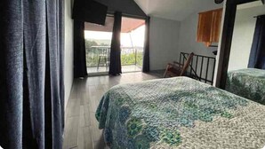 1 bedroom, in-room safe, desk, travel crib