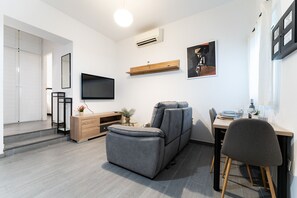 TV - MalagaSuite Capitan Huelin (Málaga)