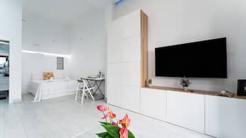 1 slaapkamer, een strijkplank/strijkijzer, gratis wifi, beddengoed