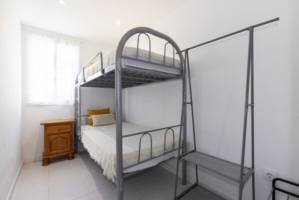 3 Schlafzimmer, Bügeleisen/Bügelbrett, kostenloses WLAN, Bettwäsche