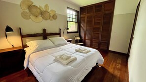 4 habitaciones, cuna de viaje, wifi gratis y ropa de cama 