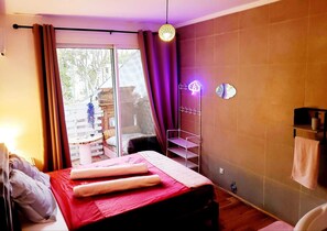 2 habitaciones, tabla de planchar con plancha, wifi y ropa de cama