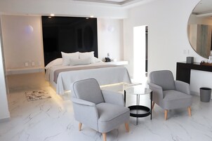 Junior Room | Free WiFi