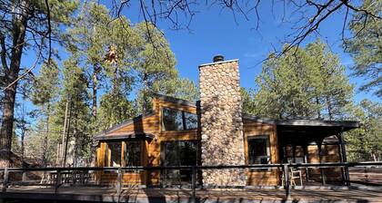 Relaxing mountain escape, fully stocked, with Wi-Fi in Pinetop Country Club