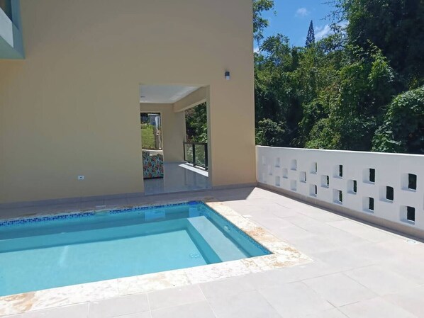 Udendørs pool