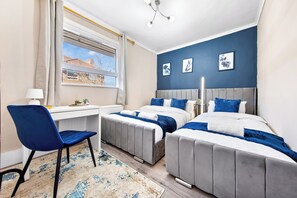 2 bedrooms, iron/ironing board, free WiFi