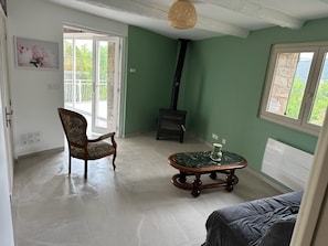 Interior - House in typical inland village near the Olivettes dam (Vailhan)