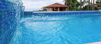 Villa Paz I el cupey, games, swimming pool and jacuzzi
