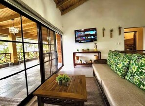 Smart TV - Villa Paz I el cupey, games, swimming pool and jacuzzi (Cupey)