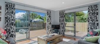 Flaxmill Haven - Cooks Beach Holiday Home