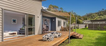 Flaxmill Haven - Cooks Beach Holiday Home