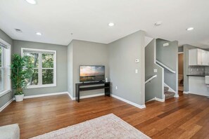 Interior - Elegant 1BR/1.5BA Room in Shared Home w/ Walk-in Closet & Rooftop (Minneapolis)