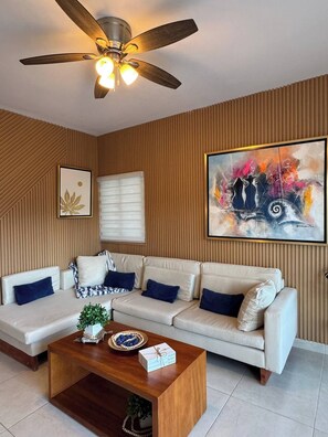 Smart TV - Atlantic 9, Apartment near the beach. (Puerto Plata)