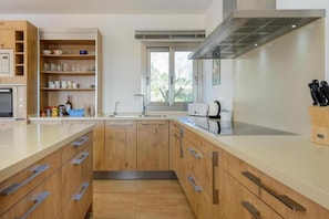 Fridge, microwave, dishwasher, toaster