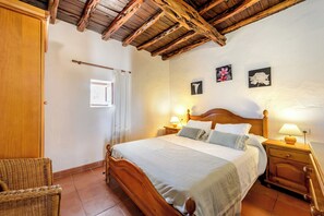3 camere, ferro/asse da stiro, Wi-Fi gratuito, lenzuola