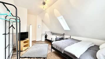 1 chambre, fer et planche Ă repasser, Wi-Fi, draps fournis
