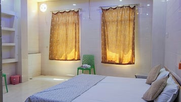 Double Room, Balcony | Free WiFi