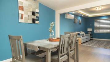 Family House | Dining room