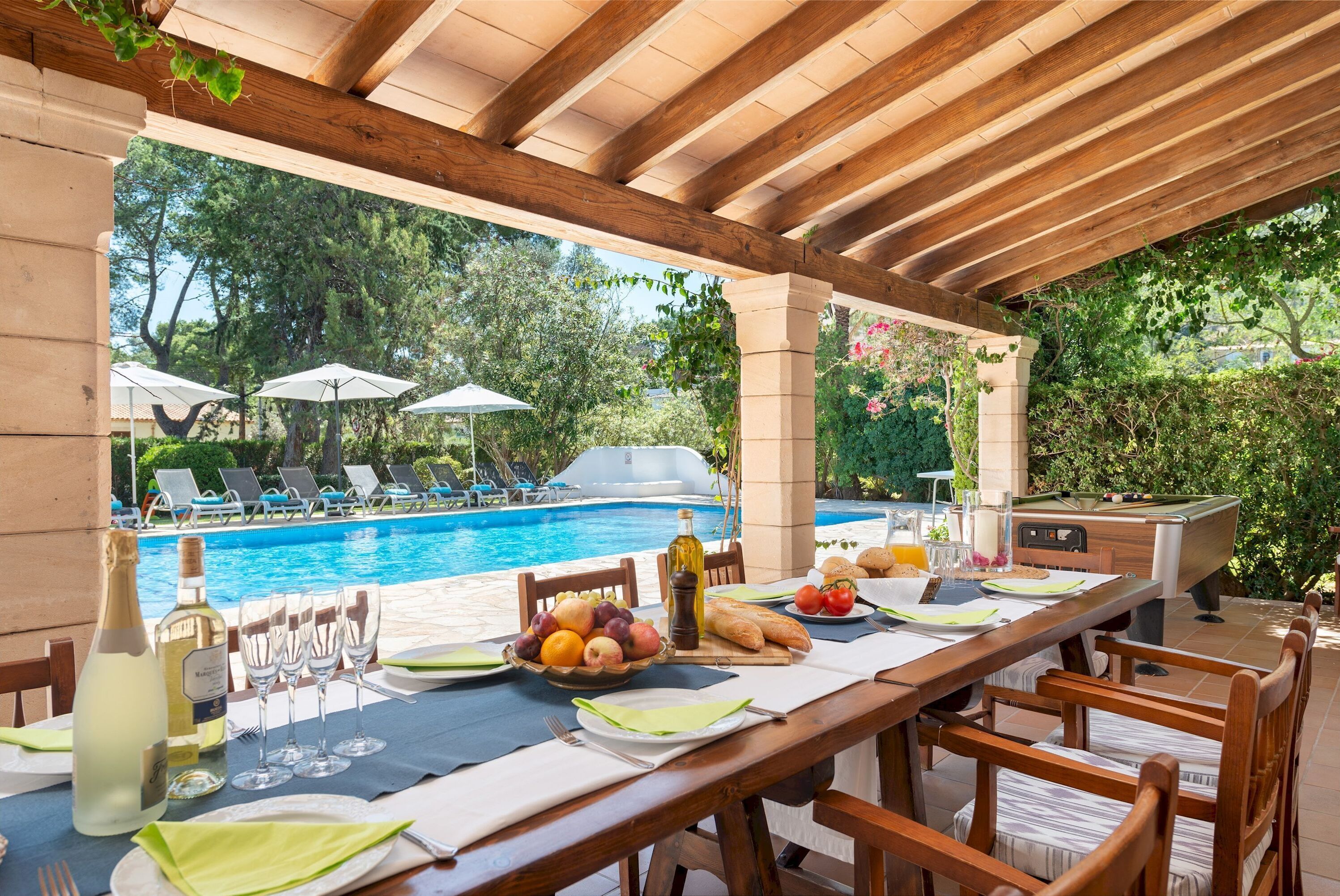 Vila, acessível | 7 quartos, acesso à internet de alta velocidade