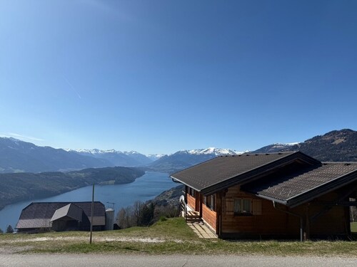 Vacation home in a quiet location with a view of Lake Millstättersee.
