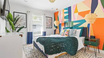 2 bedrooms, iron/ironing board, travel crib, free WiFi