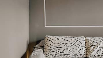 1 camera, ferro/asse da stiro, Wi-Fi, lenzuola