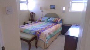 2 Schlafzimmer, Schreibtisch, Bügeleisen/Bügelbrett, kostenloses WLAN