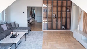 อพาร์ทเมนท์, 3 ห้องนอน, ระเบียง, วิวเมือง | ห้องนั่งเล่น