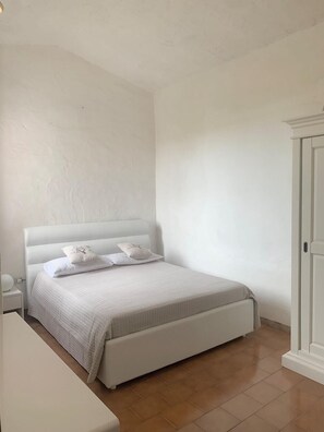 2 soverom, strykejern/-brett, wi-fi og sengetøy