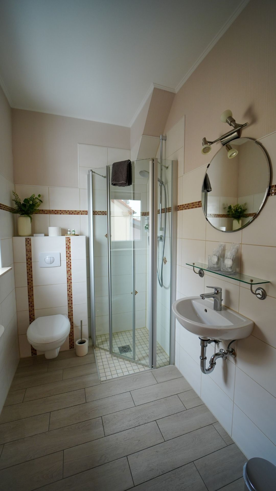 Bruser, gratis toiletartikler, håndklæder, Sæbe