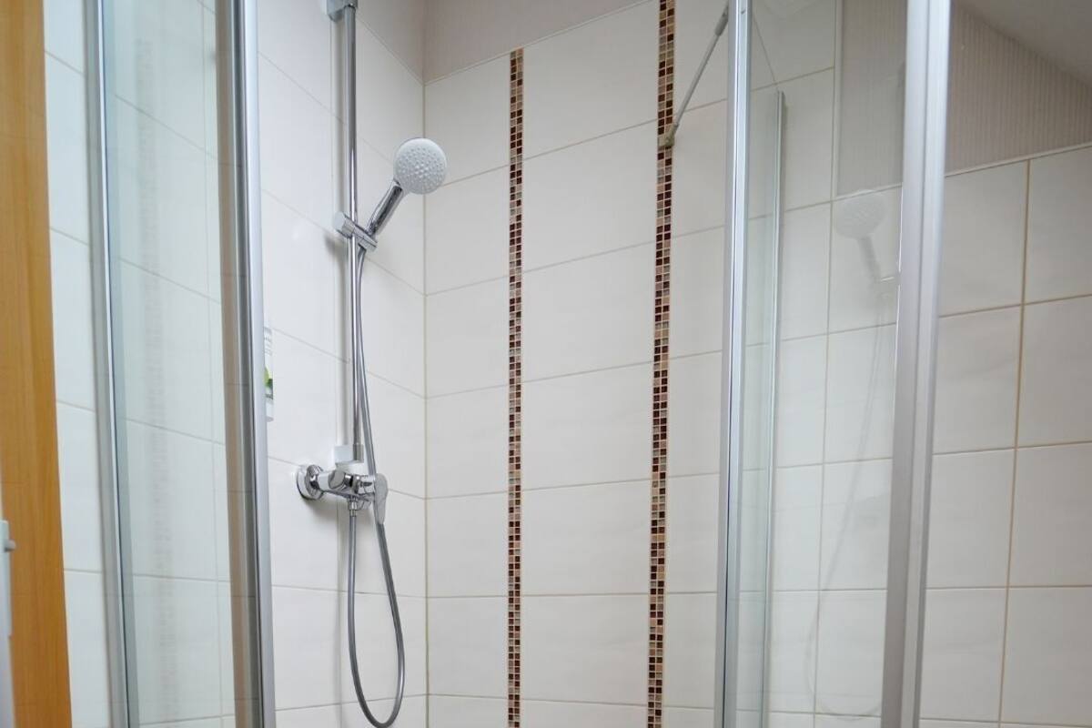 Shower, free toiletries, towels, soap