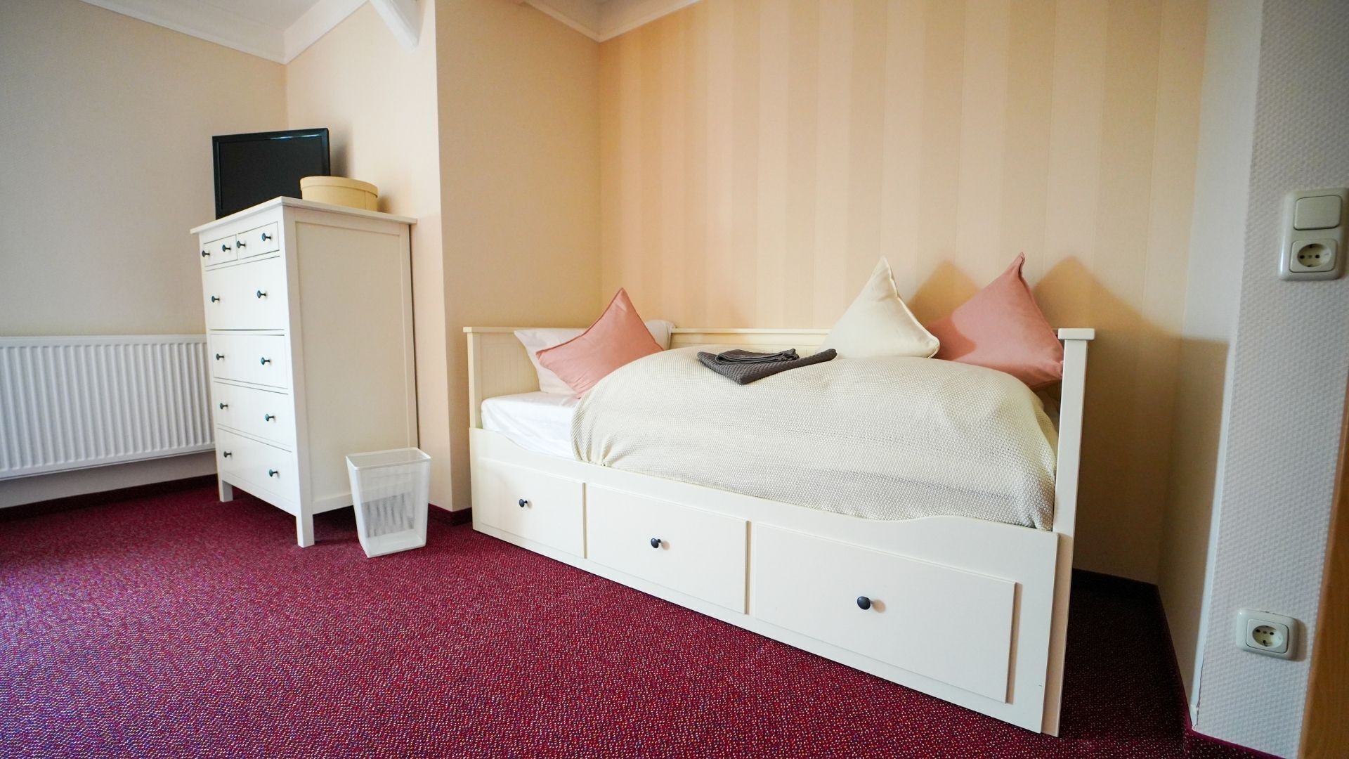 Kamar