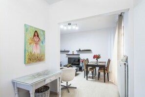 Standard Apartment | Dining room - Penelope Downtown (Skiathos)